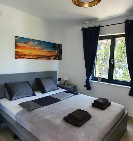 House Manoka Holiday home